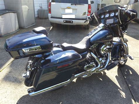 Harley handlebars, mirrors, and hand controls. Harley Chiseled 12" handlebars on ultra limited - Harley ...