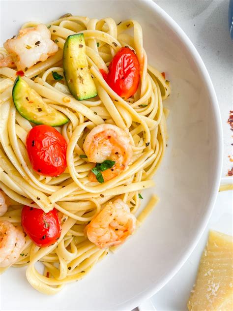 Shrimp Linguine With Zucchini And Tomatoes Lifes Ambrosia