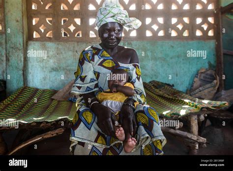 Mandinka People Hi Res Stock Photography And Images Alamy