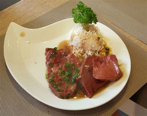 Langue de boeuf sauce madère Recettes Cookéo