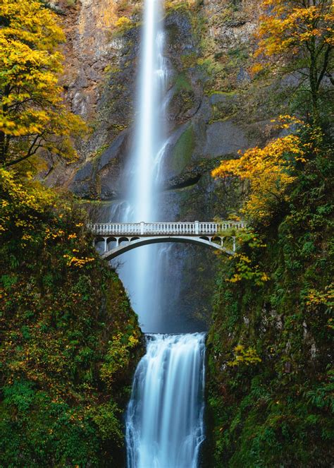 Multnomah Falls Oregons Spectacular Waterfall Unusual Places