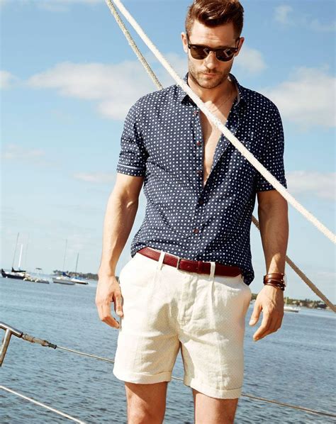 Finding different ways to wear clothes already in your closet can feel like a difficult task. Cool Casual Men's Fashions Summer Outfits Ideas 2 ...