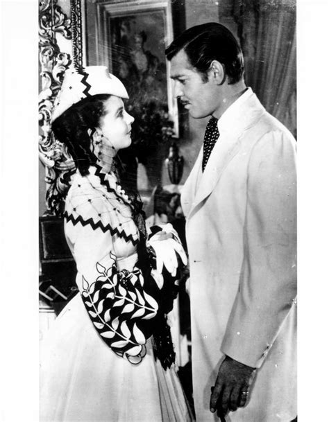 Clark Gable And Vivien Leigh Gone With The Wind Gorgeous Movie Gone With The Wind Hollywood