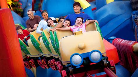 Gadgets Go Coaster Rides And Attractions Disneyland Park