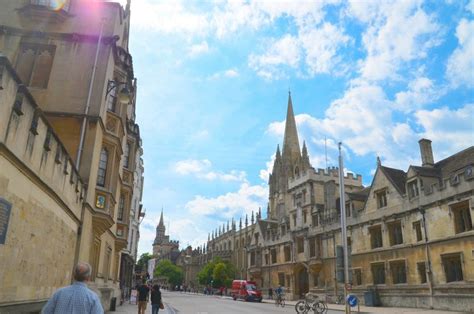 Oxford Tour Guides Walking Tours With Blue Or Green Badge Qualified