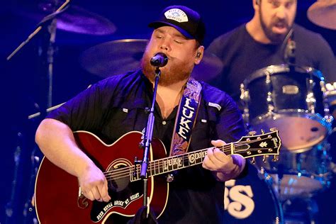 Последние твиты от luke combs (@lukecombs). Luke Combs Debuts Highly Personal New Song, 'Without You'