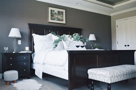 Simple study desk, $99.99 from amazon White Bedding Inspo for Master Bedroom - Master Bedroom ...