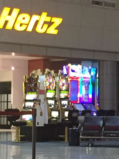 This is the Hertz car rental place in Las Vegas. : notinteresting