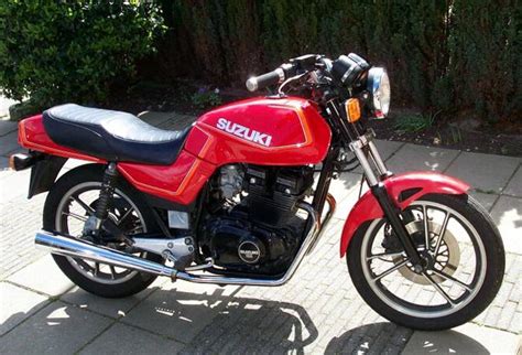 1982 Suzuki GSX 400 E - Moto.ZombDrive.COM