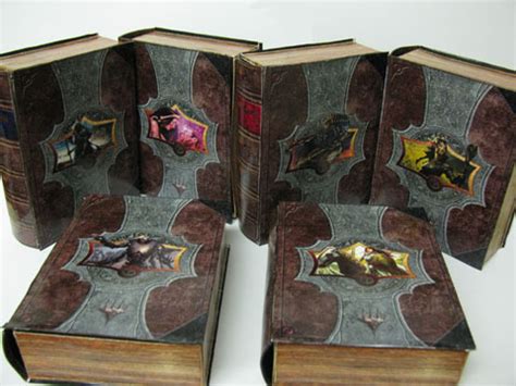 The alcove flip deck box can hold up to 100 double sleeved cards with its lid secured by strong magnetic closures utilizing multiple magnets for extra. Papercraft - Magic The Gathering Deck Box - Papercraft4u ...