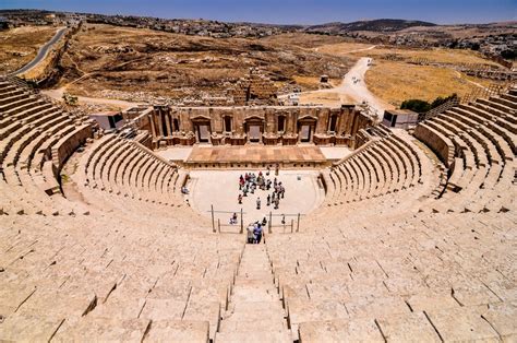 السياحة في جرش الكنز الأثري المذهل في الأردن المسافر العربي