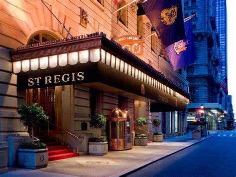 The King Cole Bar At The St Regis Nyc Outdoor Piano Terra 2 East 55th