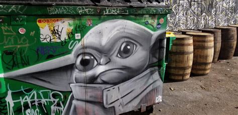 ITAP of baby Yoda graffiti in Wynwood Miami#PHOTO #CAPTURE #NATURE #