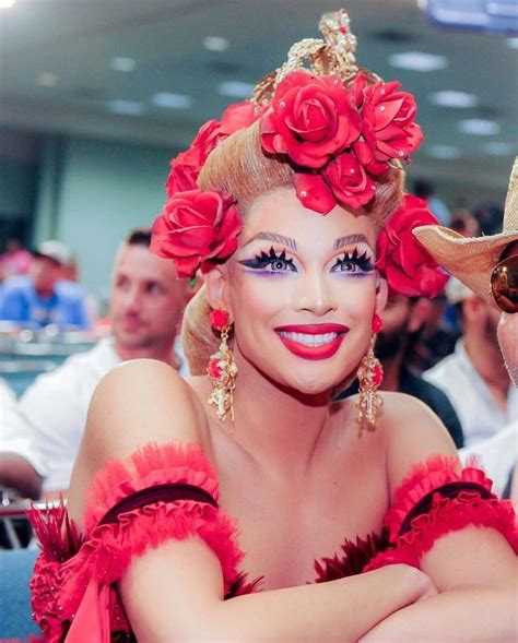Valentina Drag Queen Rupaul S Drag Race Moln Sk Despelare