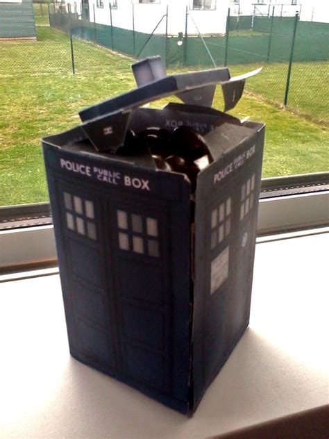 Tardis Papercraft From Doctor Who By X0xchelseax0x On Deviantart