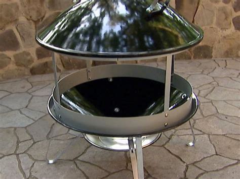 It has collapsible steel legs, and is american made. Outdoor Products As Seen On I Want That | DIY Landscaping ...