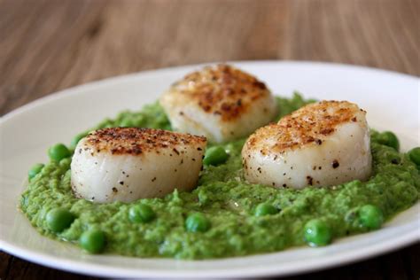 Seared Scallops Over Pea Puree Good Thyme Kitchen