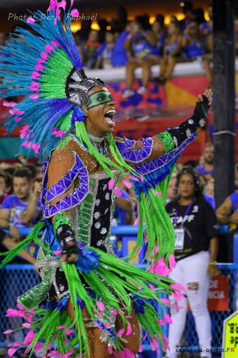 Lécole De Samba Mangueira Est La Championne Du Carnaval De Rio 2019