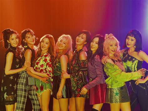 The album consists of ten tracks in various genres. Girls' Generation 6th album 'Holiday Night' Teaser ...