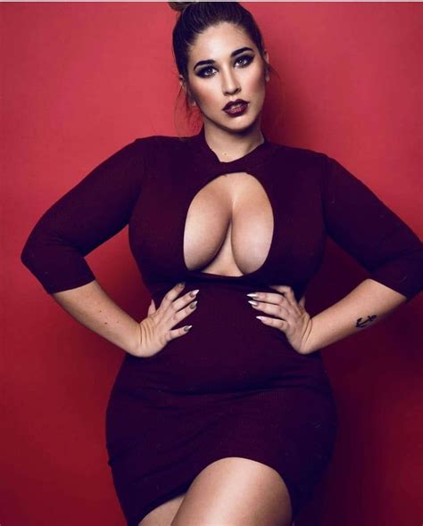 Natalia Lozano On Instagram Empowered Women Curvy Outfits