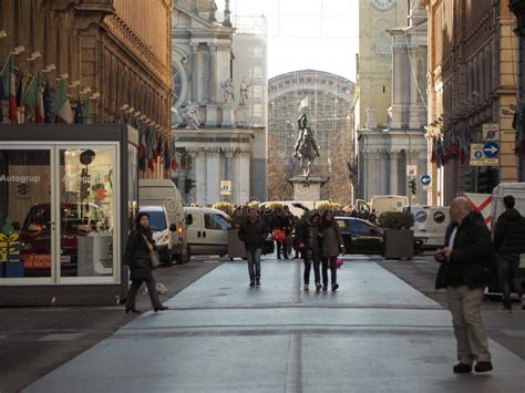 Via Roma Street In Turin Editorial Stock Image Image Of Editorial