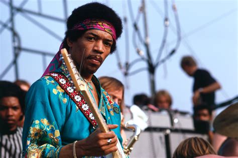 In Memory Of Jimi Hendrix The Hero Of One Generation Direstraits