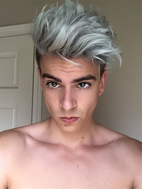 This hair color is so trendy that the most popular celebrities also are already flaunting it. Ash Grey Long Hair Men - https://www.mashops.me/product ...