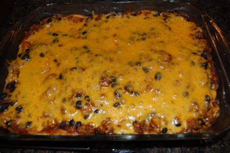 ღ Easy Mexican Ground Beef Tortilla Layer Casserole