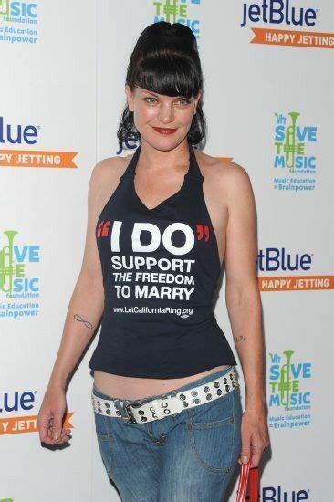 Pin By Darksorrow On How Can You Not Love Pauley Pauley Perrette