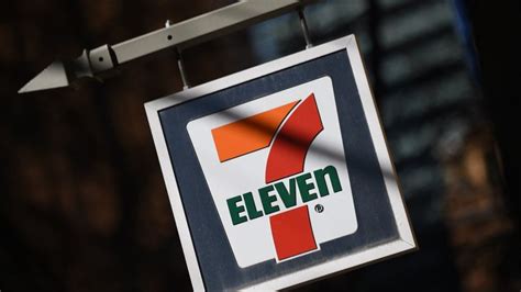 Australias 7 Eleven Heads Resign Amid Workers Scandal Bbc News
