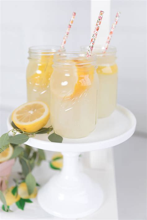 pastel lemonade stand party