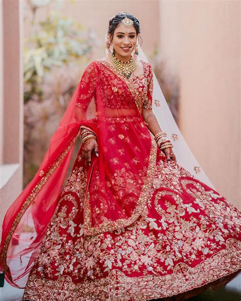 Indian Wedding Dresses 18 Unusual Looks And Faqs