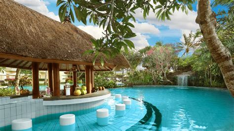 Queensland Islands Resorts With Swim Up Bars