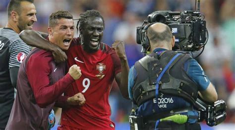 Santos reacts to tough portugal draw. Euro 2016 Final, Portugal vs France: Cristiano Ronaldo ...