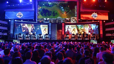 The Competitive World Of Esports Cbs News