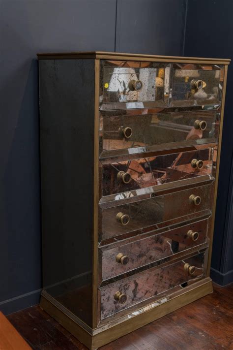 A wide variety of styles, sizes and materials allow you to easily find the perfect dressers & chests for your home. Hollywood Regency Mirrored Tall Dresser For Sale at 1stdibs