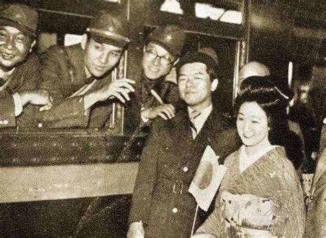 14張老照片披露侵華戰爭時期日本女子充當隨軍慰安婦的真實狀況 每日頭條