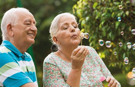 Things Adults Can Do For Senior Citizens and Feel Better