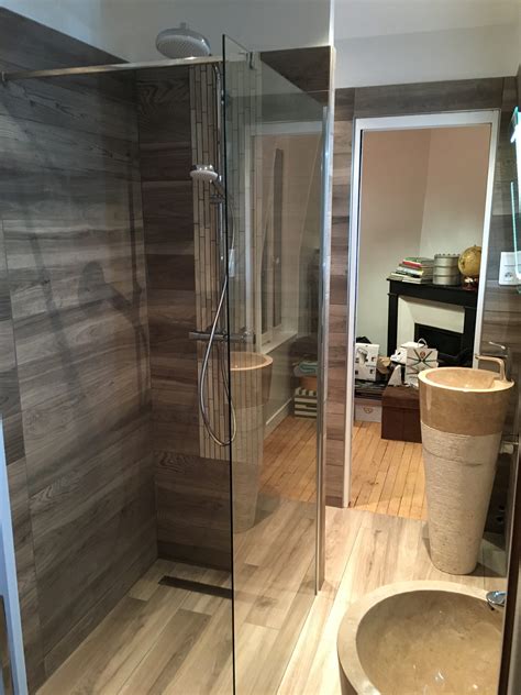 Decorating is making a simple environment a special place. Salle de bain Couloir - Odb
