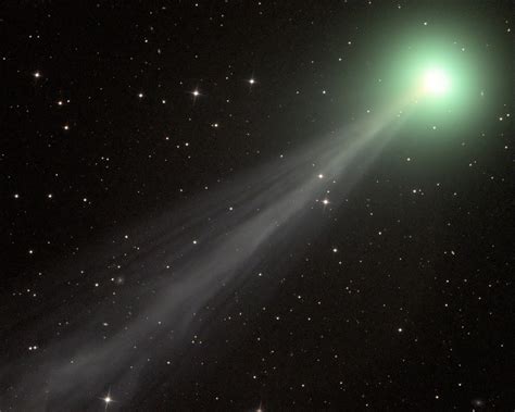 Pic Local Astronomer Captures Rare Image Of Newly Discovered Comet