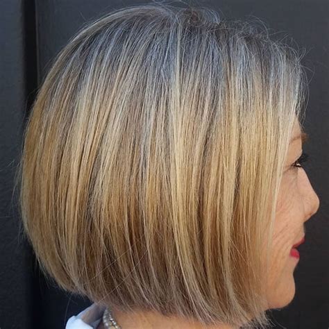 A hairstyle for women over 60 who want a style that keeps hair off the face and neck. 30 Pixie Cuts for Women over 60 with Short Hair in 2020 ...
