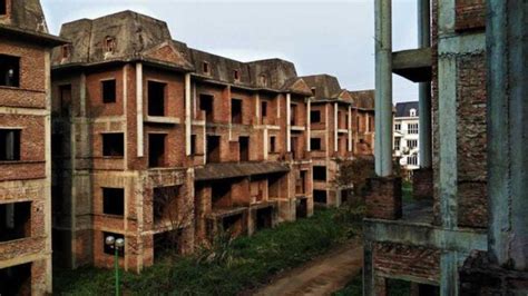 A Ghost Town on the Edge of Hanoi Lideco Bắc An Urbex Heaven