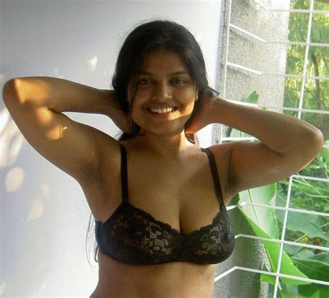 Kerala Girls Hot Pictures ~ Celebrity Flare