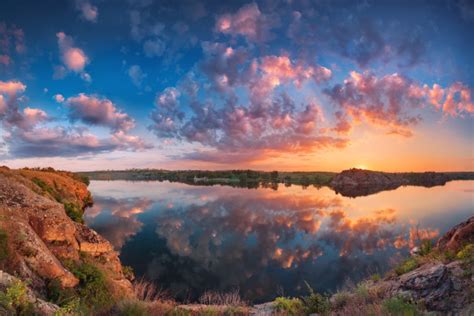 Premium Photo Beautiful Landscape With Colorful Cloudy