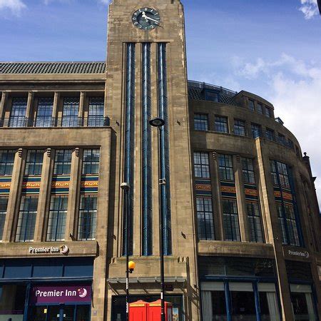 8 and 15 day holiday parking packages are available when staying at this hotel. photo1.jpg - Picture of Premier Inn Newcastle City Centre ...