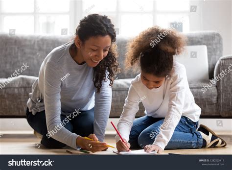 Happy African Mom Mixed Race Daughter库存照片1282525411 Shutterstock