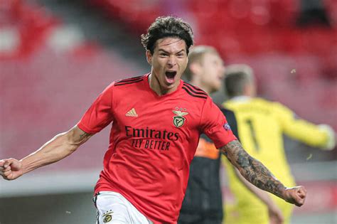 The latest tweets from @darwinn99 Benfica confirma: Darwin Nuñez e Weigl com covid-19 - JN
