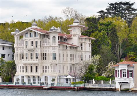 An Ottoman Era Mansion Along The Bosphorus In Istanbul 4578x3238 R