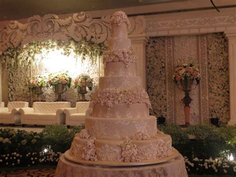 7 and 8 tiers wedding cake by lenovelle cake in 2022 7 tier wedding cakes