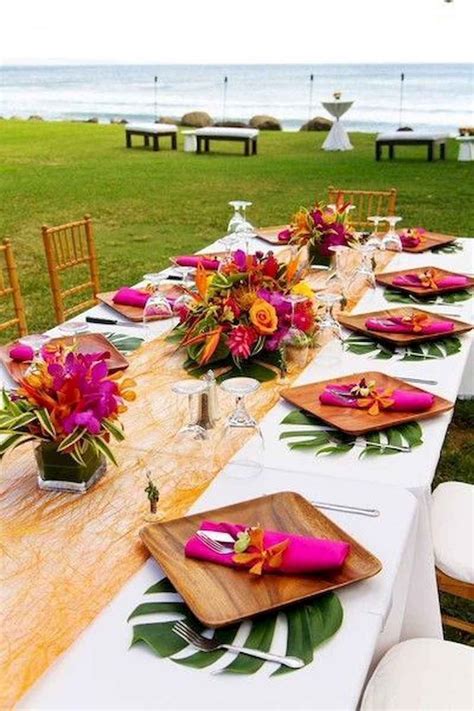 30 Amazing Bold Tropical Wedding Centerpieces In 2020 Tropical